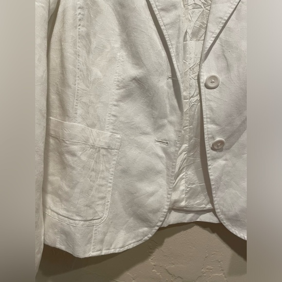 Coldwater Creek Floral White Blazer - Picture 5 of 7